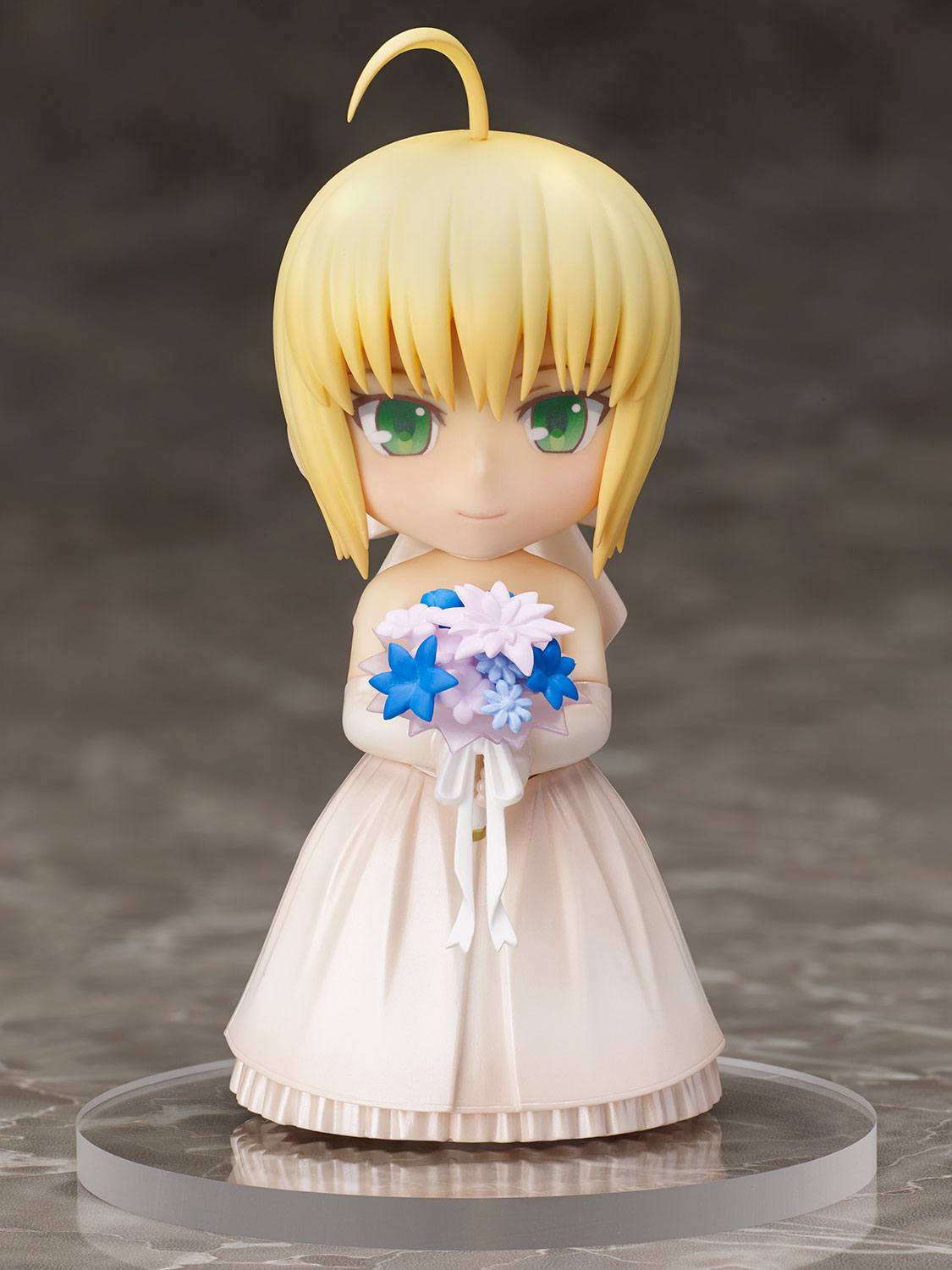 Estatua Saber Decimo Aniversario Royal Dress