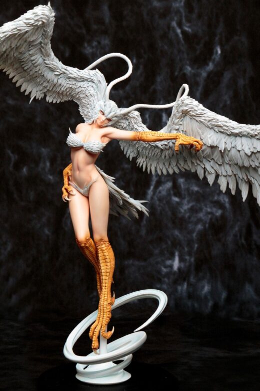 Devilman Figura Sirene Demon Spiritual Wings in the Sky