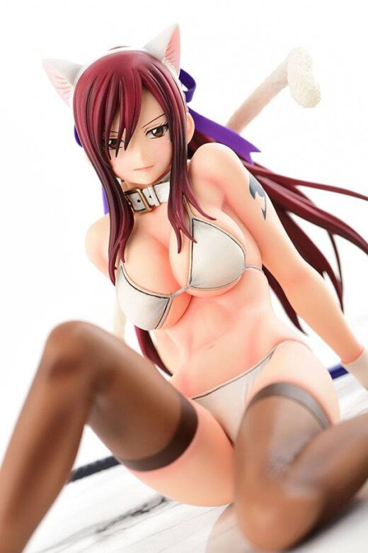 Descubre el apasionante mundo de Estatua Erza Scarlet Cat Gravure Style.