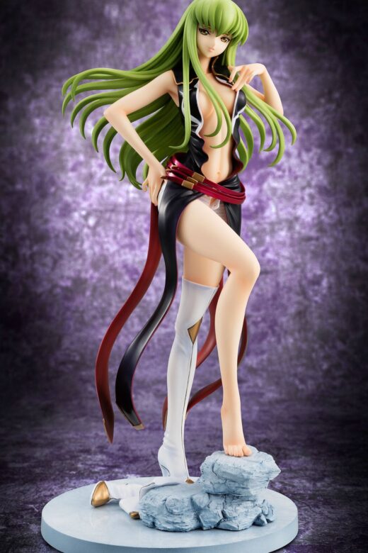 Descubre el apasionante mundo de Code Geass Lelouch of the Rebellion R2 Serie G E M Figura C C.