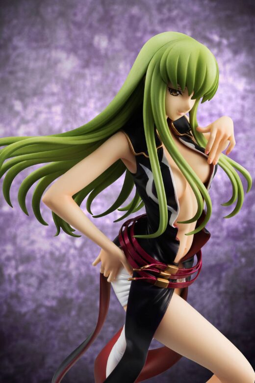 Descubre el apasionante mundo de Code Geass Lelouch of the Rebellion R2 Serie G E M Figura C C.