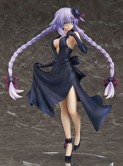 Descubre el apasionante mundo de Hyperdimension Neptunia Figura Purple Heart Dress Version.
