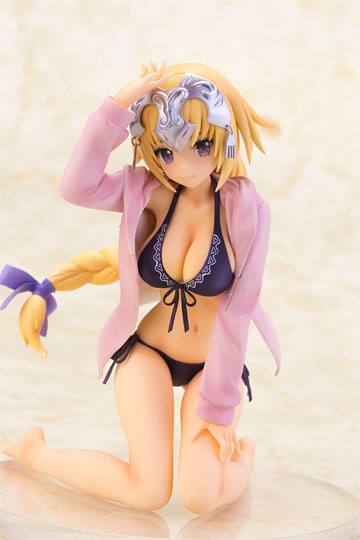 Estatua Jeanne dArc Swimsuit Version