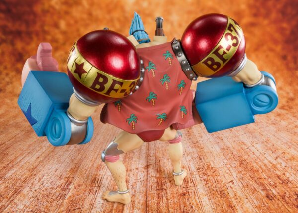 Descubre el apasionante mundo de Figura One Piece Cyborg Franky 20 cm.