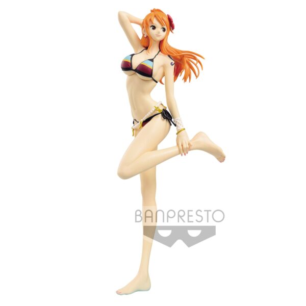 Descubre el apasionante mundo de Figura One Piece Nami Walk Style Color VA.