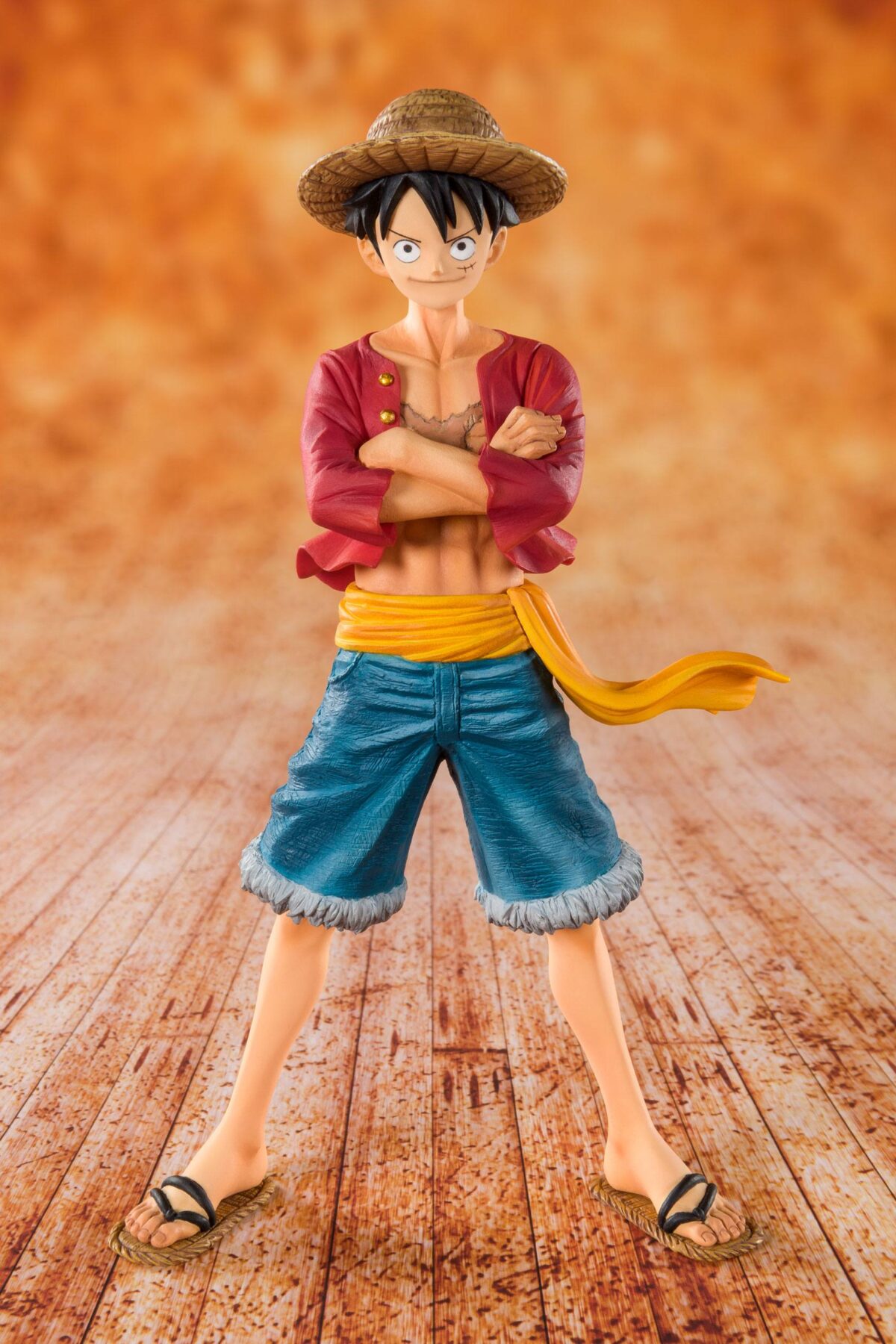 Figura-One-Piece-Straw-Hat-Luffy-01