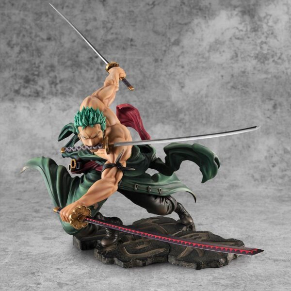 Descubre el apasionante mundo de One Piece Figura Portrait Of Pirates SA-MAXIMUM Roronoa Zoro 21 cm.