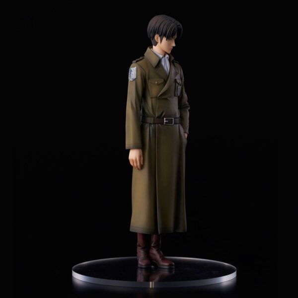 Figura Ataque a los Titanes Levi Coat