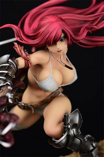 Estatua Erza Scarlet the Knight