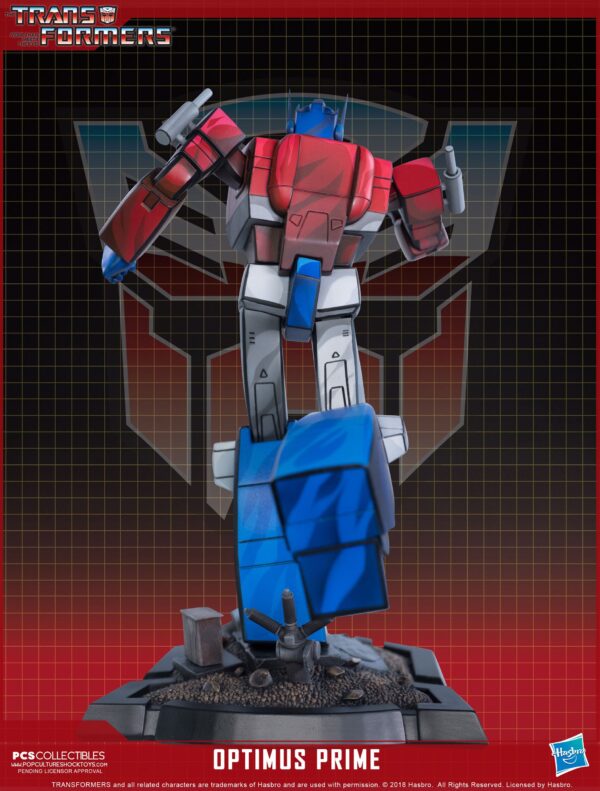 Figura Transformers Classic Scale Optimus Prime 27 cm