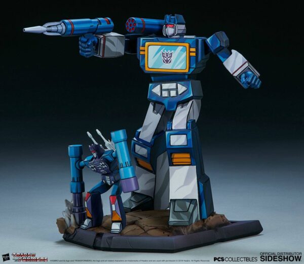 Figura Transformers Classic Scale Soundwave 24 cm