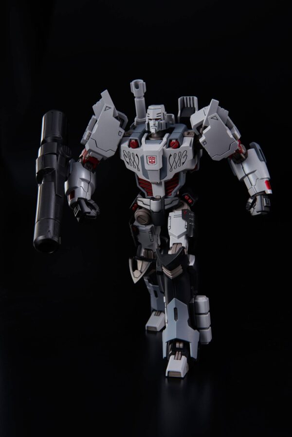 Figura Transformers Furai Model Kit Megatron IDW Autobot