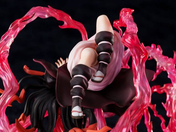 Estatua Nezuko Kamado Exploding Blood