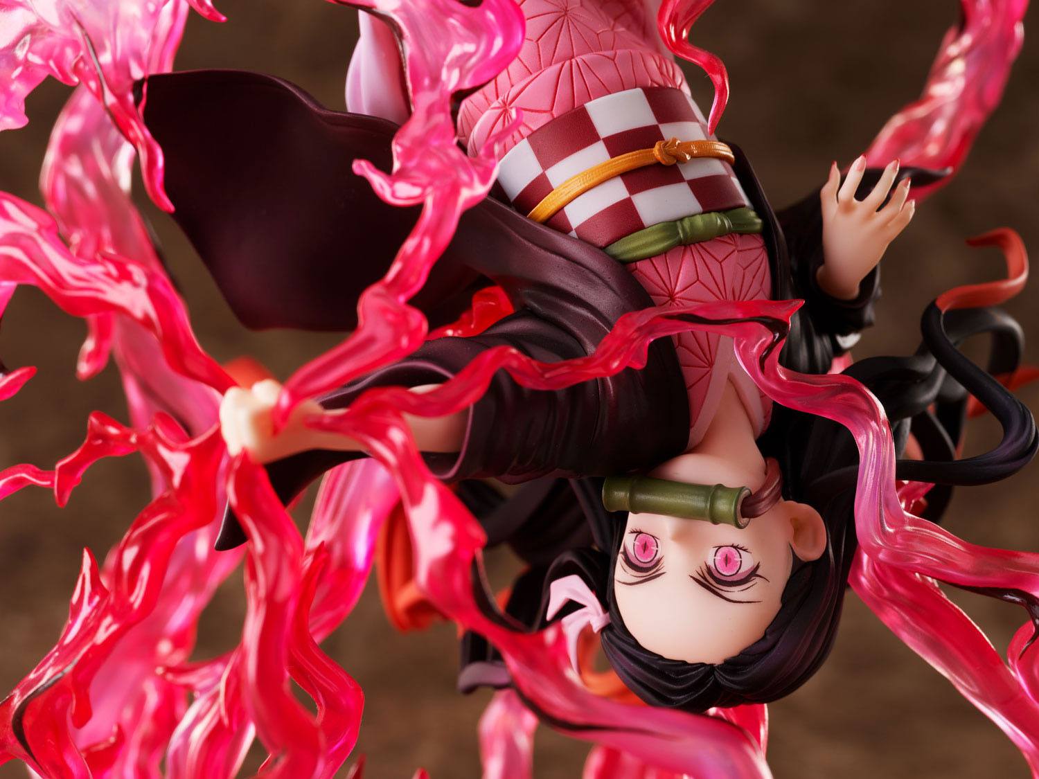 Estatua Nezuko Kamado Exploding Blood