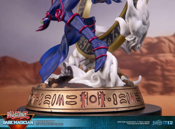 Estatua Dark Magician Blue Version