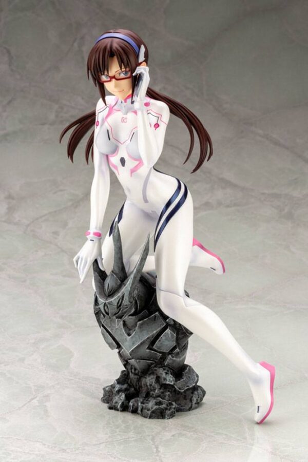 Descubre el apasionante mundo de Estatua Mari Makinami Illustrious White Plugsuit.