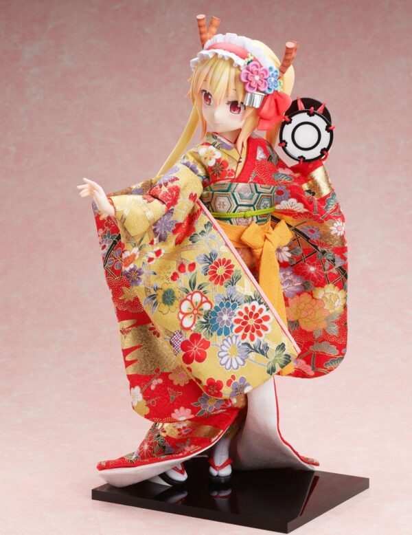 Descubre el apasionante mundo de Estatua Kobayashis Dragon Tohru Japanese Doll.