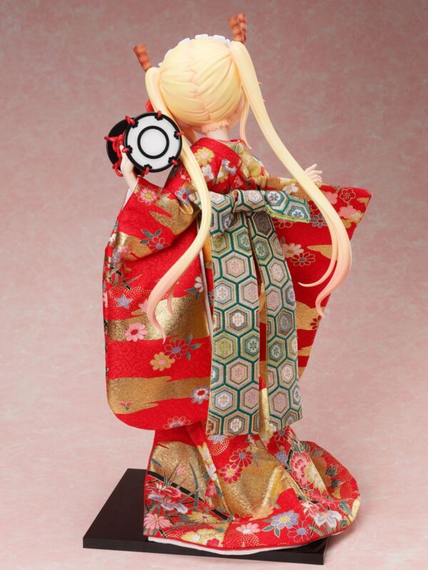 Descubre el apasionante mundo de Estatua Kobayashis Dragon Tohru Japanese Doll.