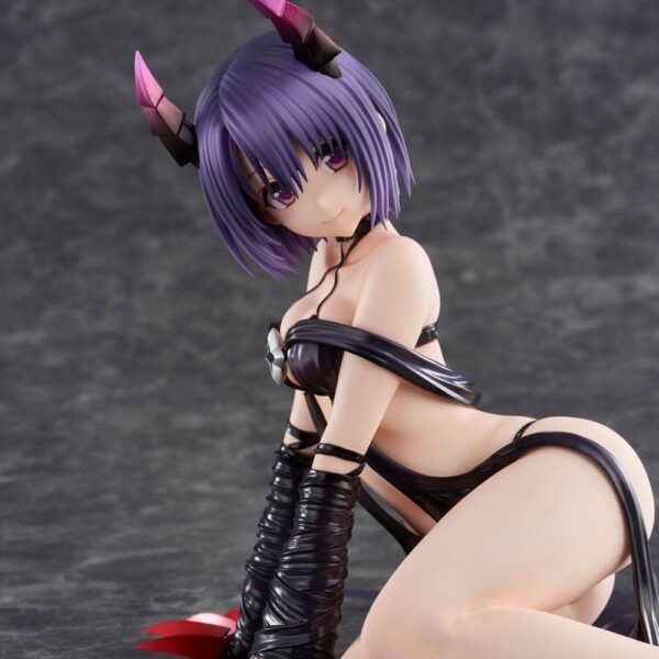 Descubre el apasionante mundo de Estatua Haruna Sairenji Darkness Limited.