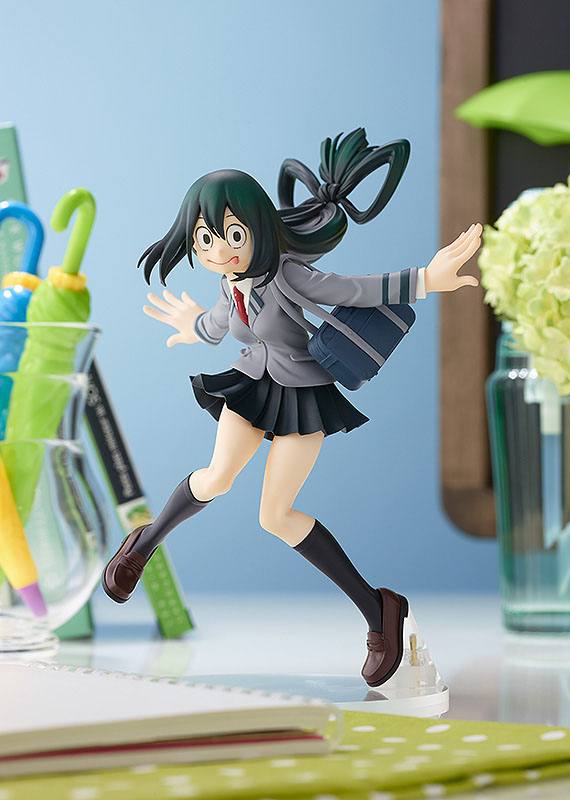 Estatua Pop Up Parade Tsuyu Asui