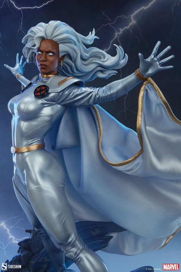 Descubre el apasionante mundo de Estatua Premium Format Storm.