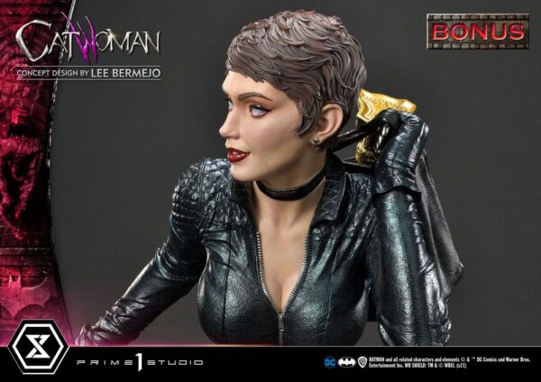 Descubre el apasionante mundo de Estatua Catwoman Deluxe Bonus Version.