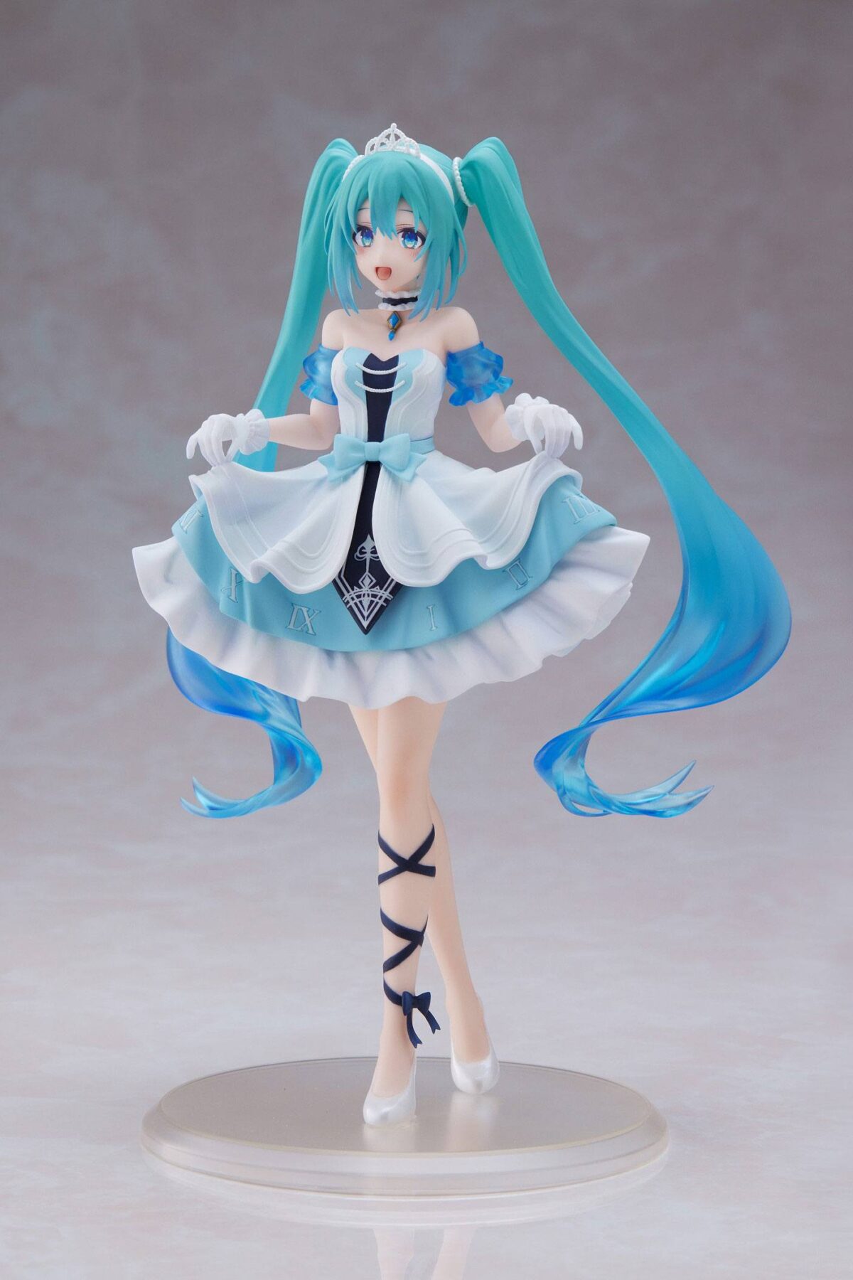 Estatua Hatsune Miku Cinderella