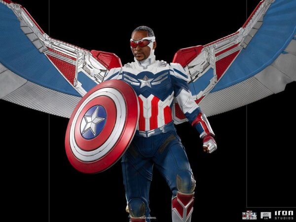 Estatua Legacy Replica Sam Wilson Complete