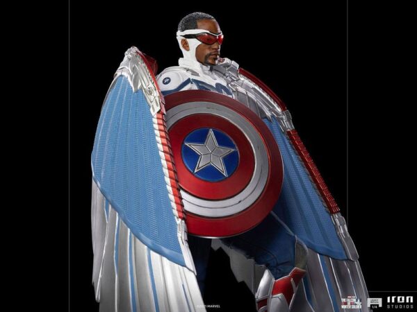 Estatua Legacy Replica Sam Wilson Complete