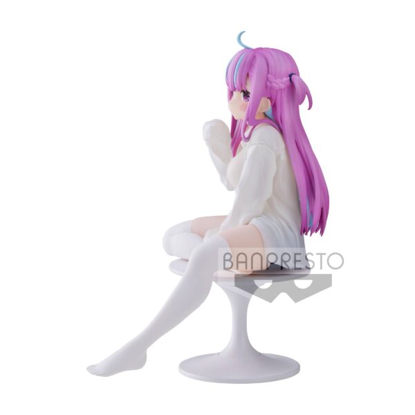 Descubre el apasionante mundo de Estatua Relax Time Minato Aqua.