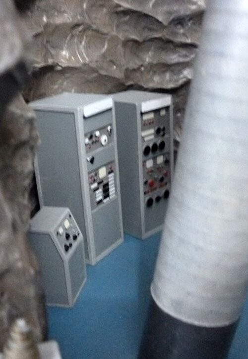 Descubre el apasionante mundo de Escultura Batcave Batman 1966.