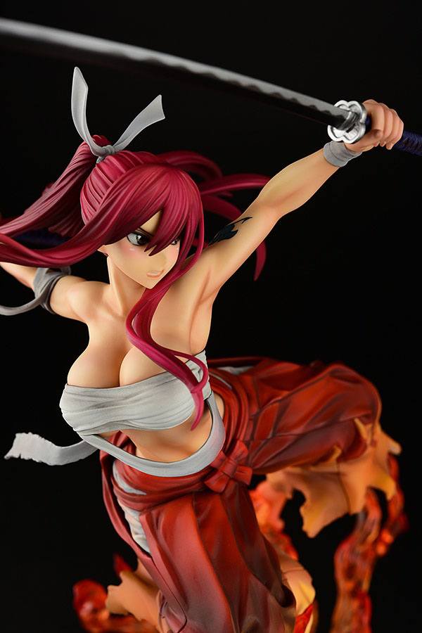 Estatua Erza Scarlet Samurai Kurenai