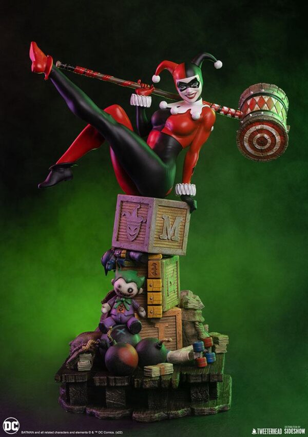 Estatua DC Comics Harley Quinn 41