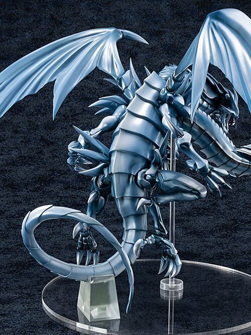 Estatua Blue-Eyes Ultimate Dragon