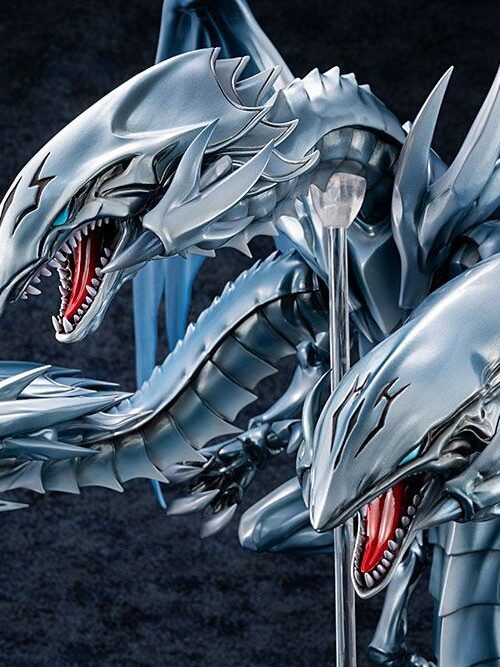 Estatua Blue-Eyes Ultimate Dragon