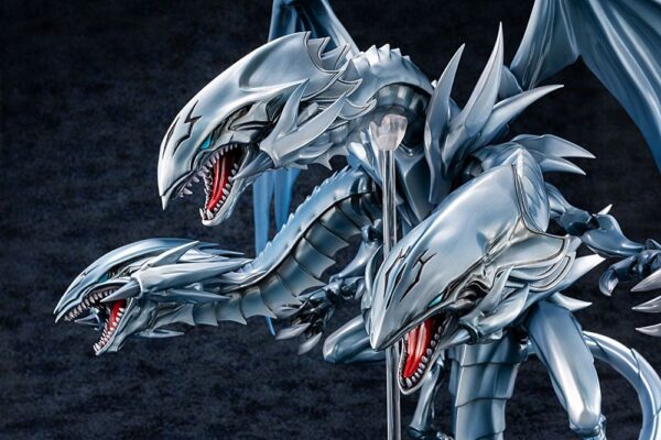 Estatua Blue-Eyes Ultimate Dragon