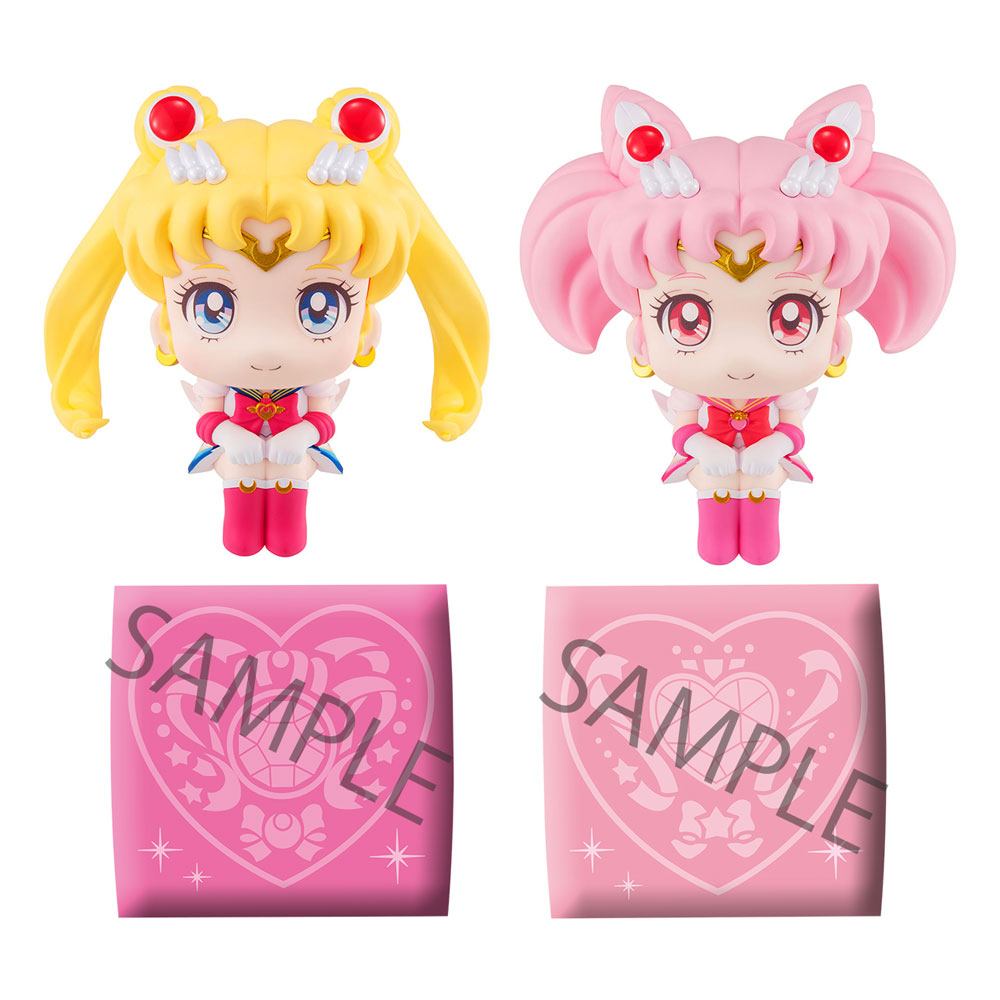 Estatuas Sailor Moon y Sailor Chibi