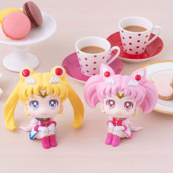 Estatuas Sailor Moon y Sailor Chibi