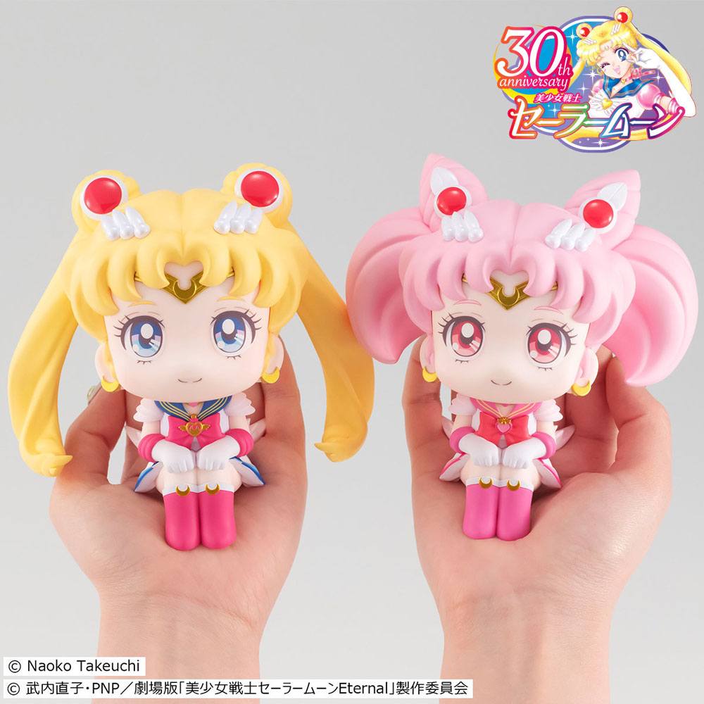 Estatuas Sailor Moon y Sailor Chibi