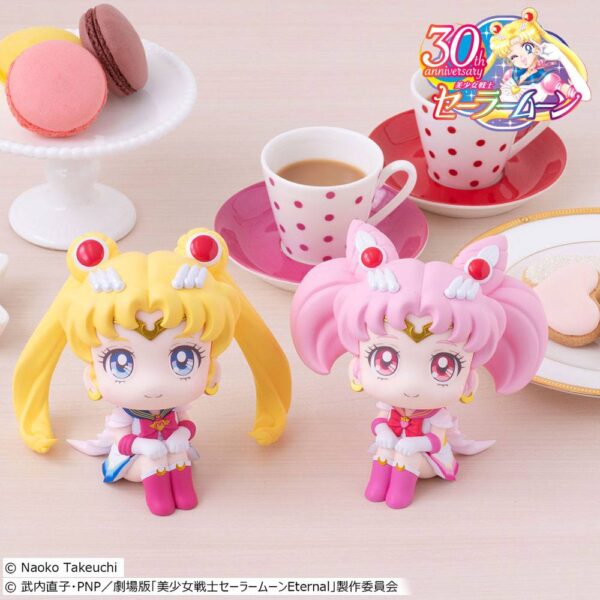 Estatuas Sailor Moon y Sailor Chibi