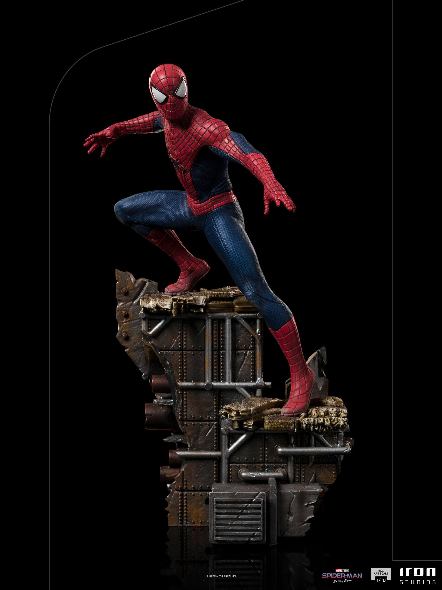 Estatua Deluxe Spider-Man Peter 3