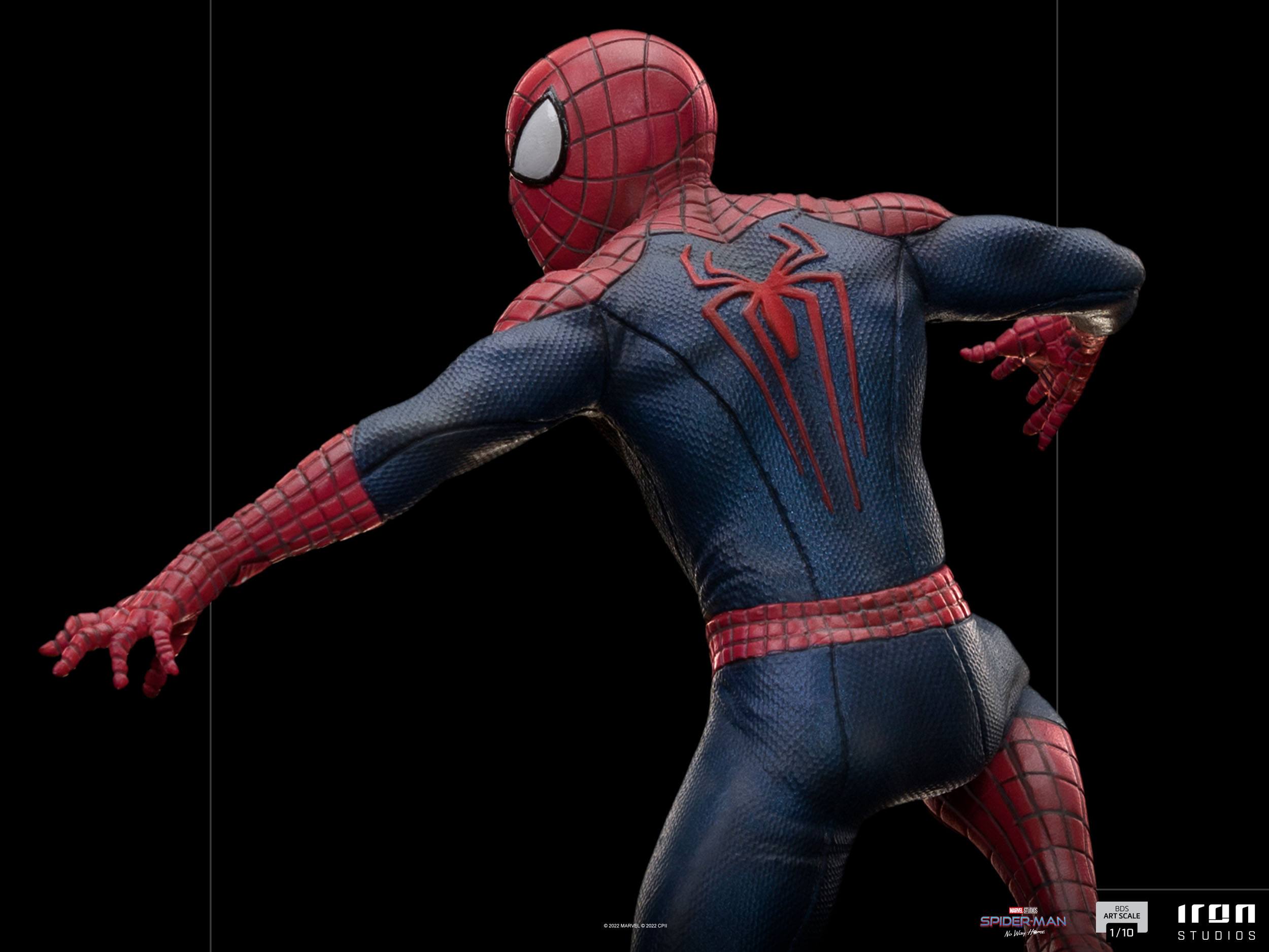 Estatua Deluxe Spider-Man Peter 3