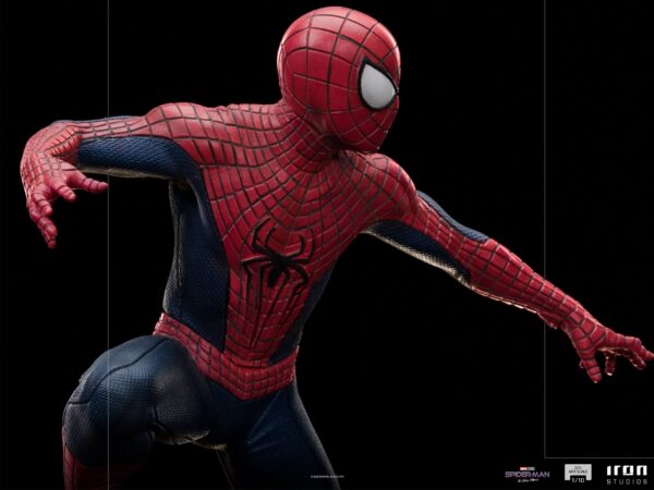 Estatua Deluxe Spider-Man Peter 3