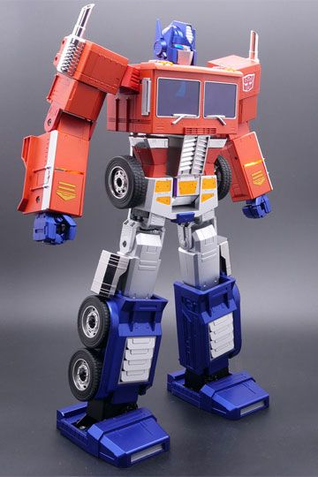 Robot auto-transformable Optimus Prime