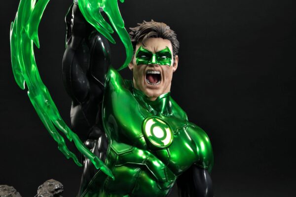 Descubre el apasionante mundo de Estatua Green Lantern Hal Jordan Deluxe.