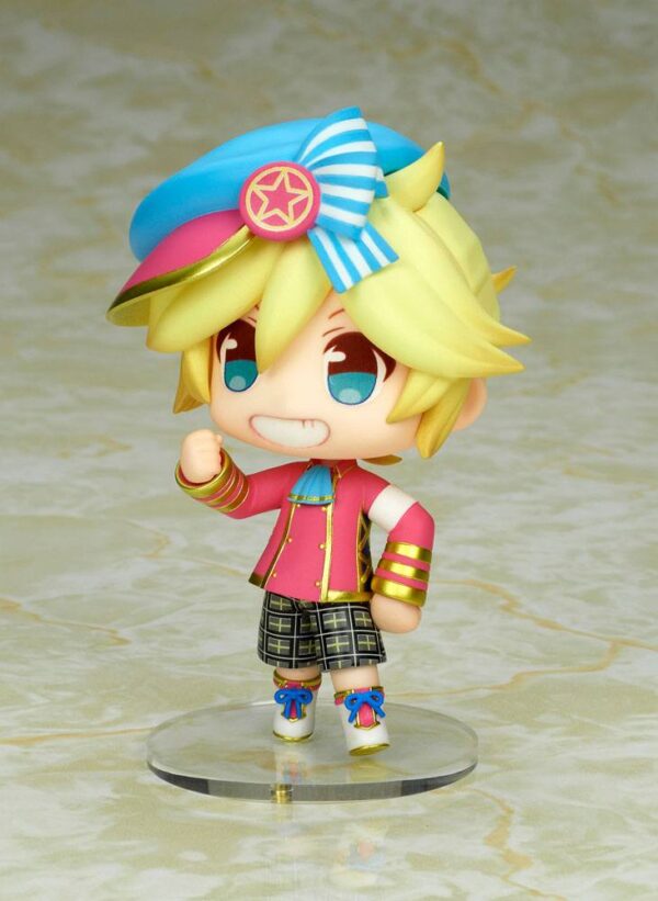 Estatuas Kagamine Rin y Kagamine Len