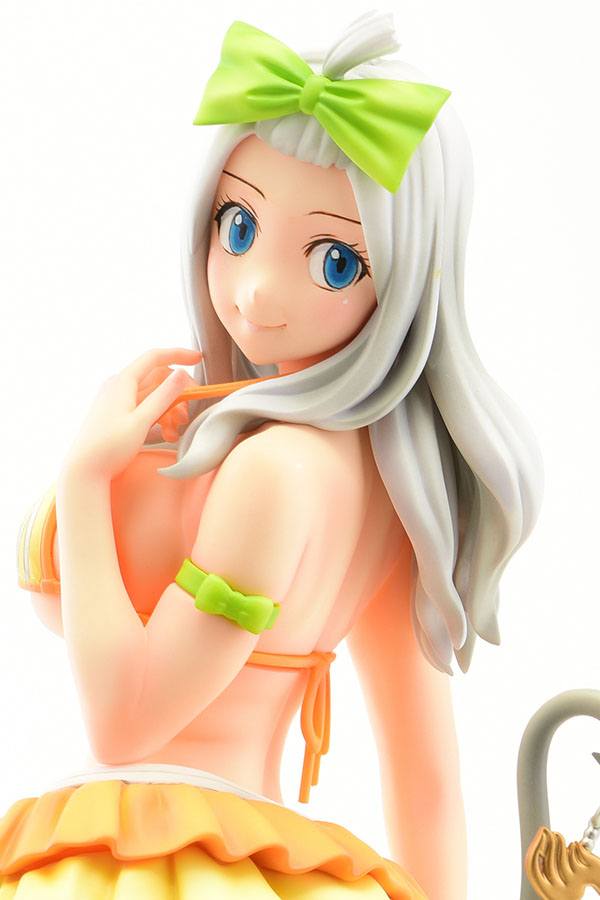 Estatua Mirajane Strauss Swimwear Yellow