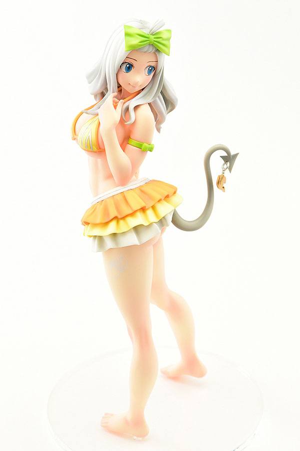 Estatua Mirajane Strauss Swimwear Yellow