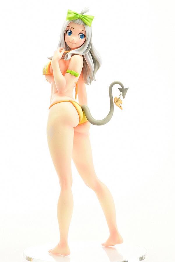 Estatua Mirajane Strauss Swimwear Yellow