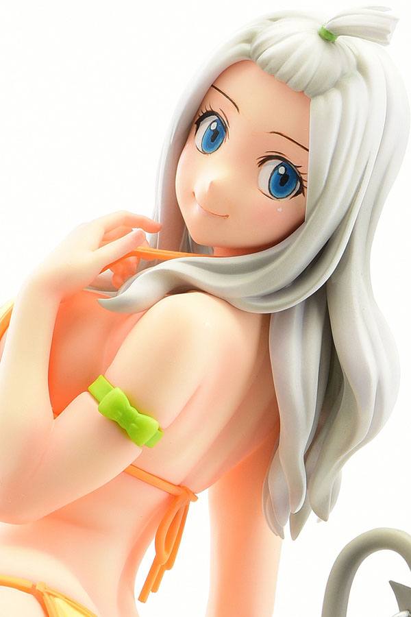 Estatua Mirajane Strauss Swimwear Yellow